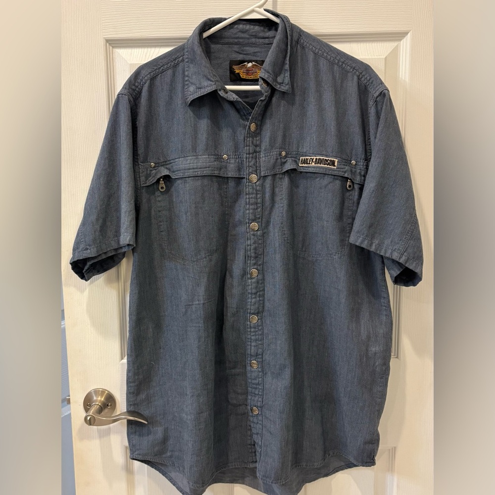 Harley-Davidson Washed Denim Short Sleeve Button-Up Shirt - Blue‎ Oversized Tall